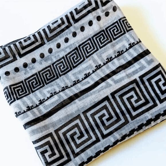 *Clearance* Black and White Aztec Scarf - Picture 2 of 4